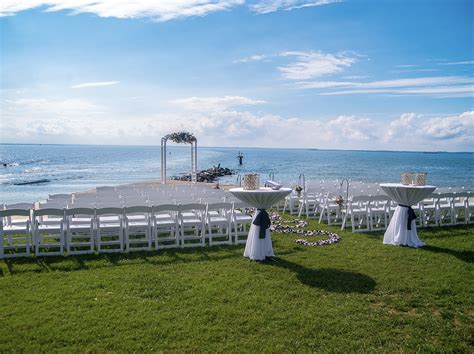 waterfront wedding locations.